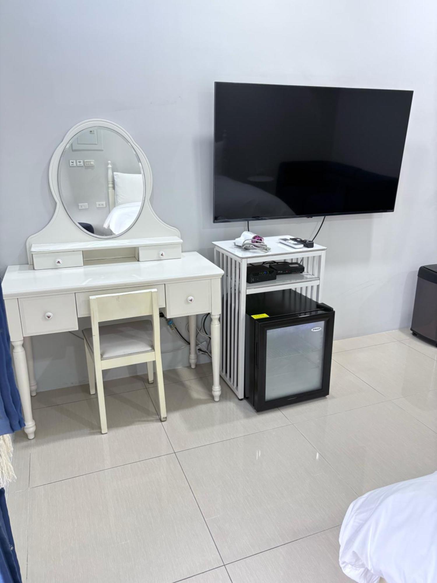 Kaohsiung Raifong Corner Homestay Exterior foto