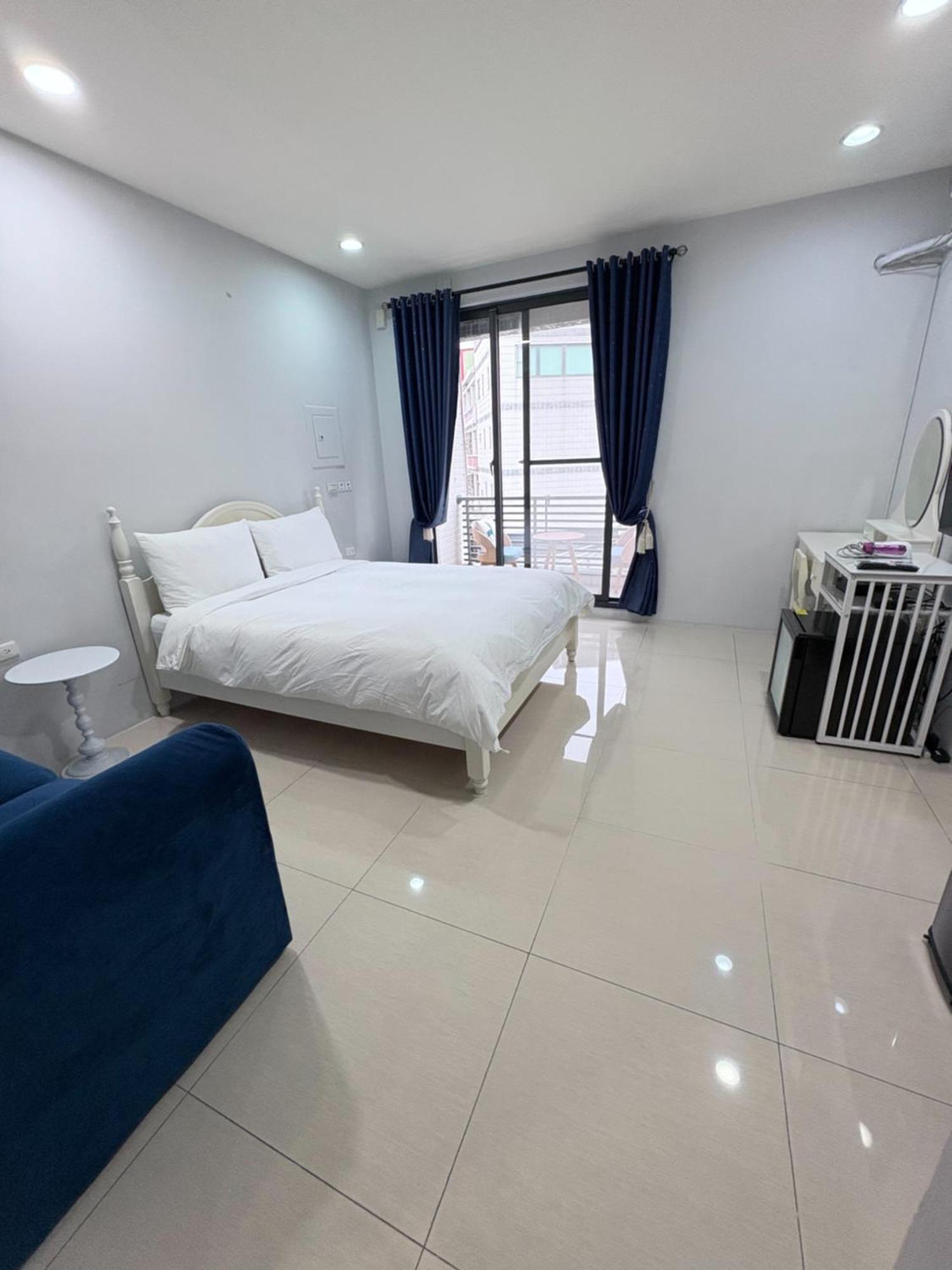 Kaohsiung Raifong Corner Homestay Exterior foto